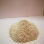 Ekologiški rugiai paberti ant stalo